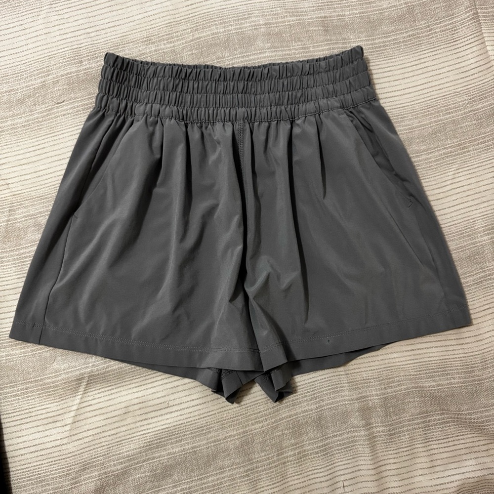 Vuori Women's Athletic Shorts in Charcoal Gray